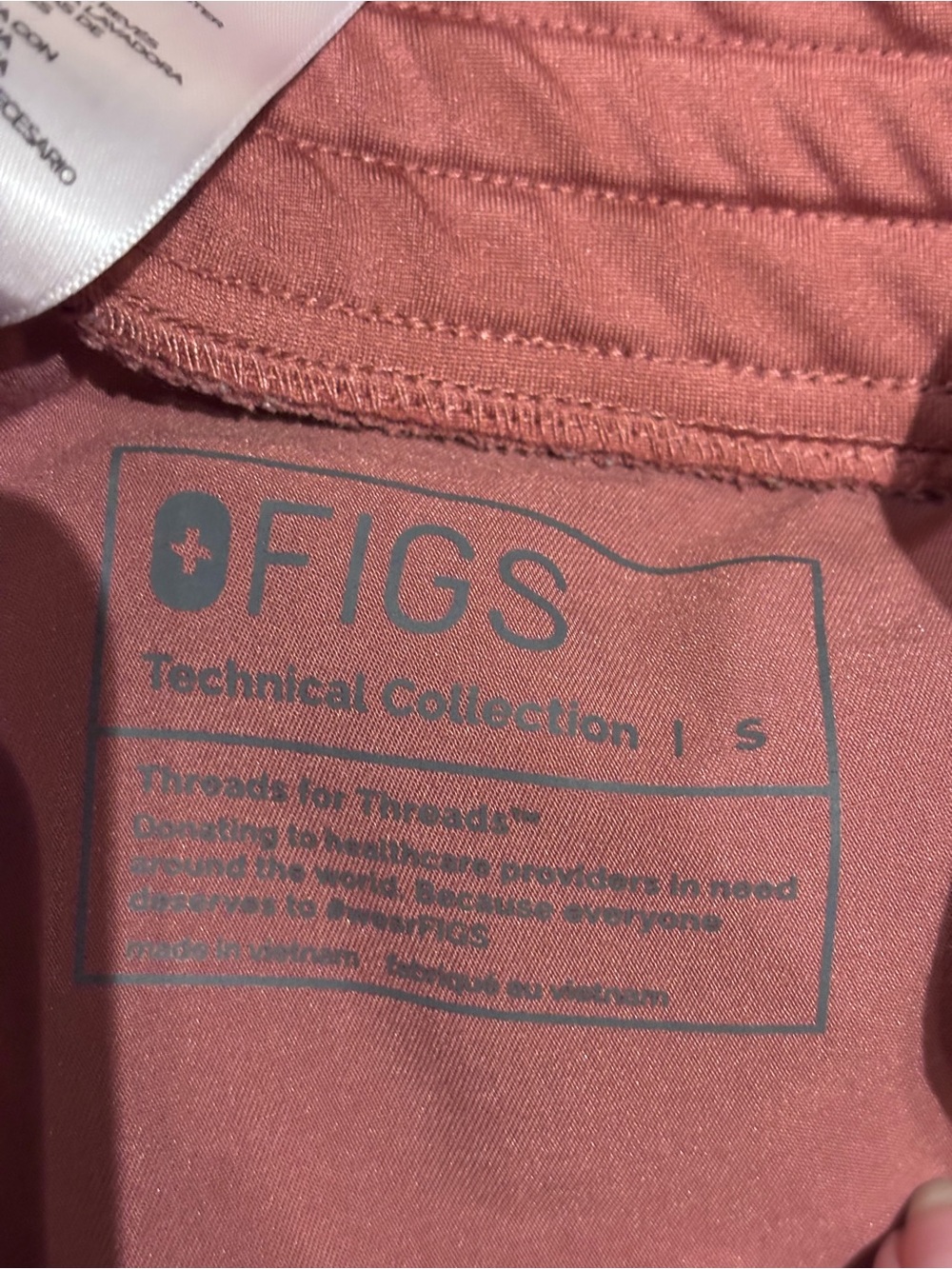 FIGS Women’s Polo — Dusty Rose